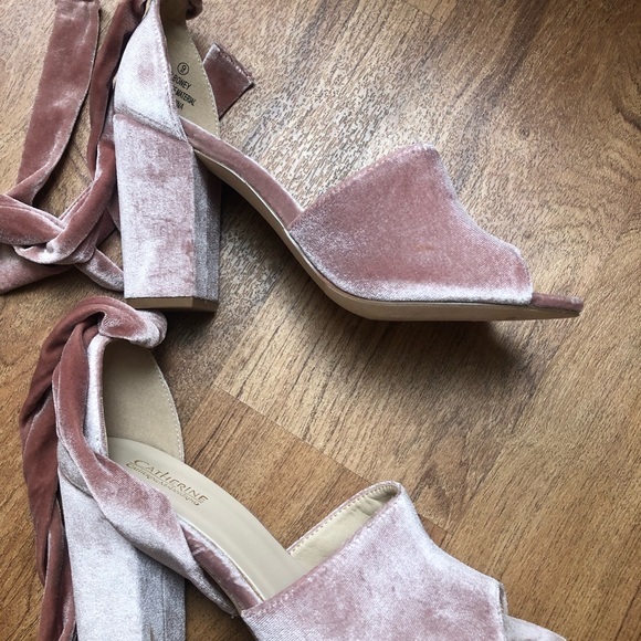 Catherine Catherine Malandrino Velvet Chunky Heels - Picture 6 of 8